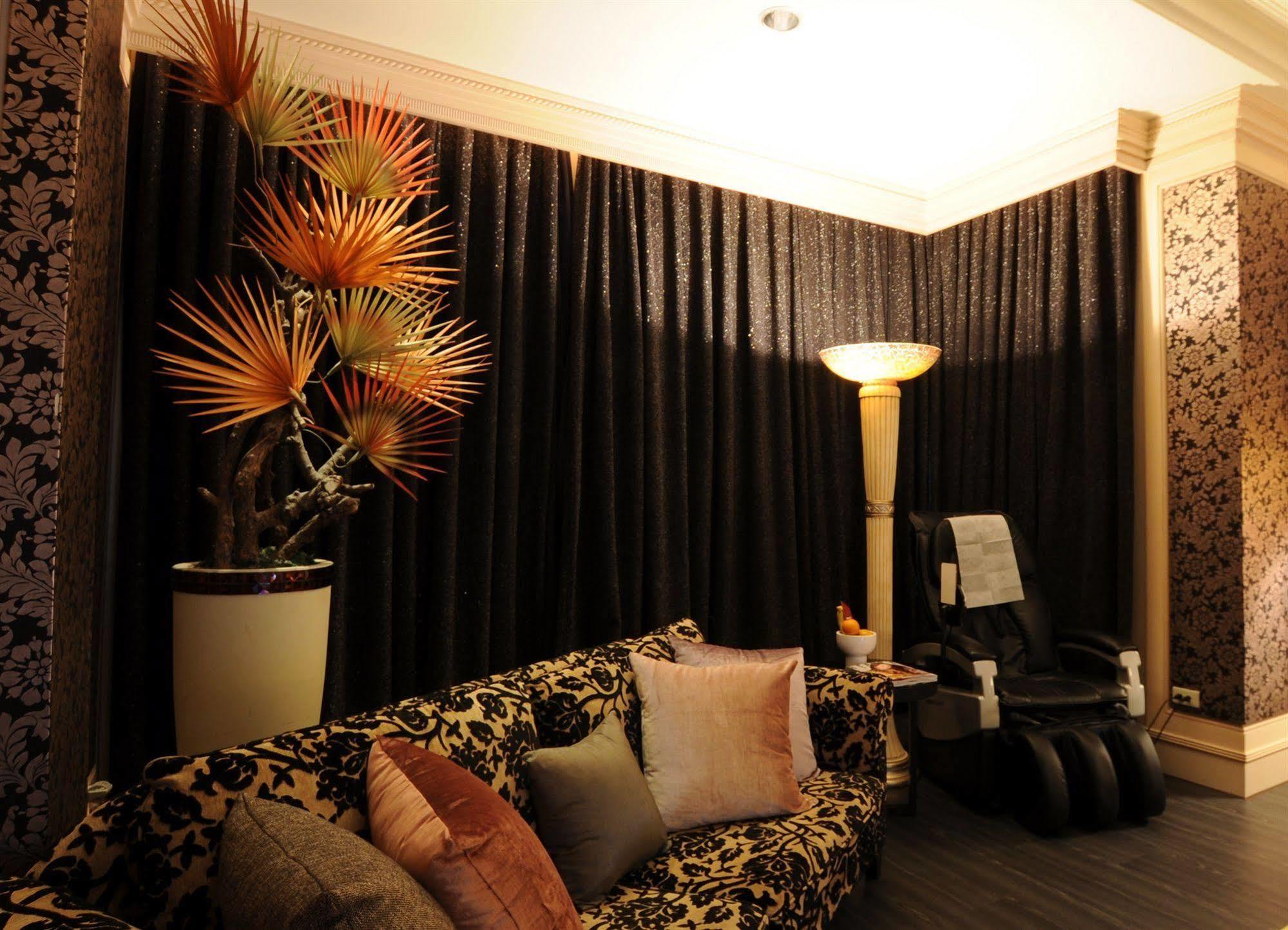 Sunshine Motel ไถจง ภายนอก รูปภาพ