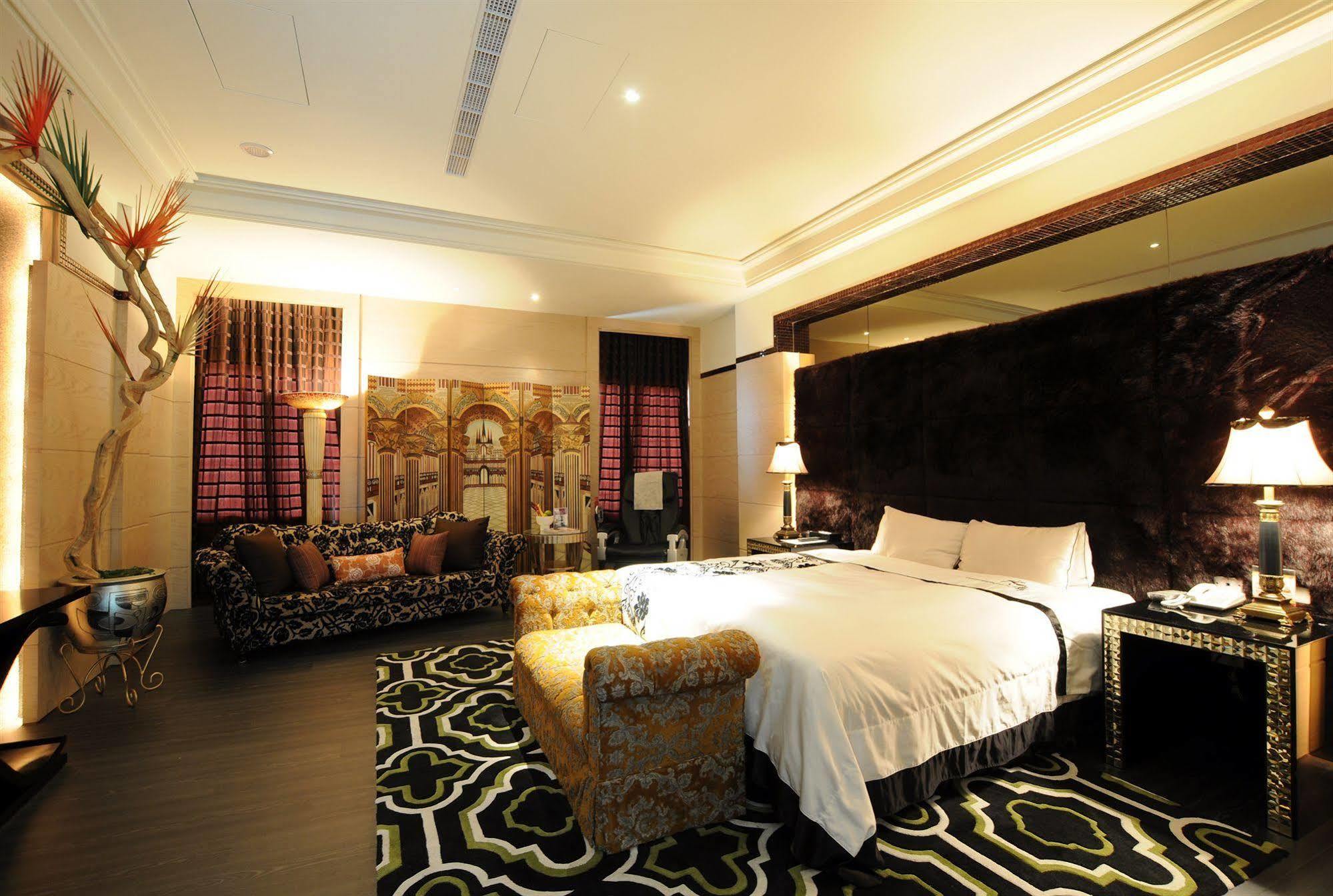 Sunshine Motel ไถจง ภายนอก รูปภาพ