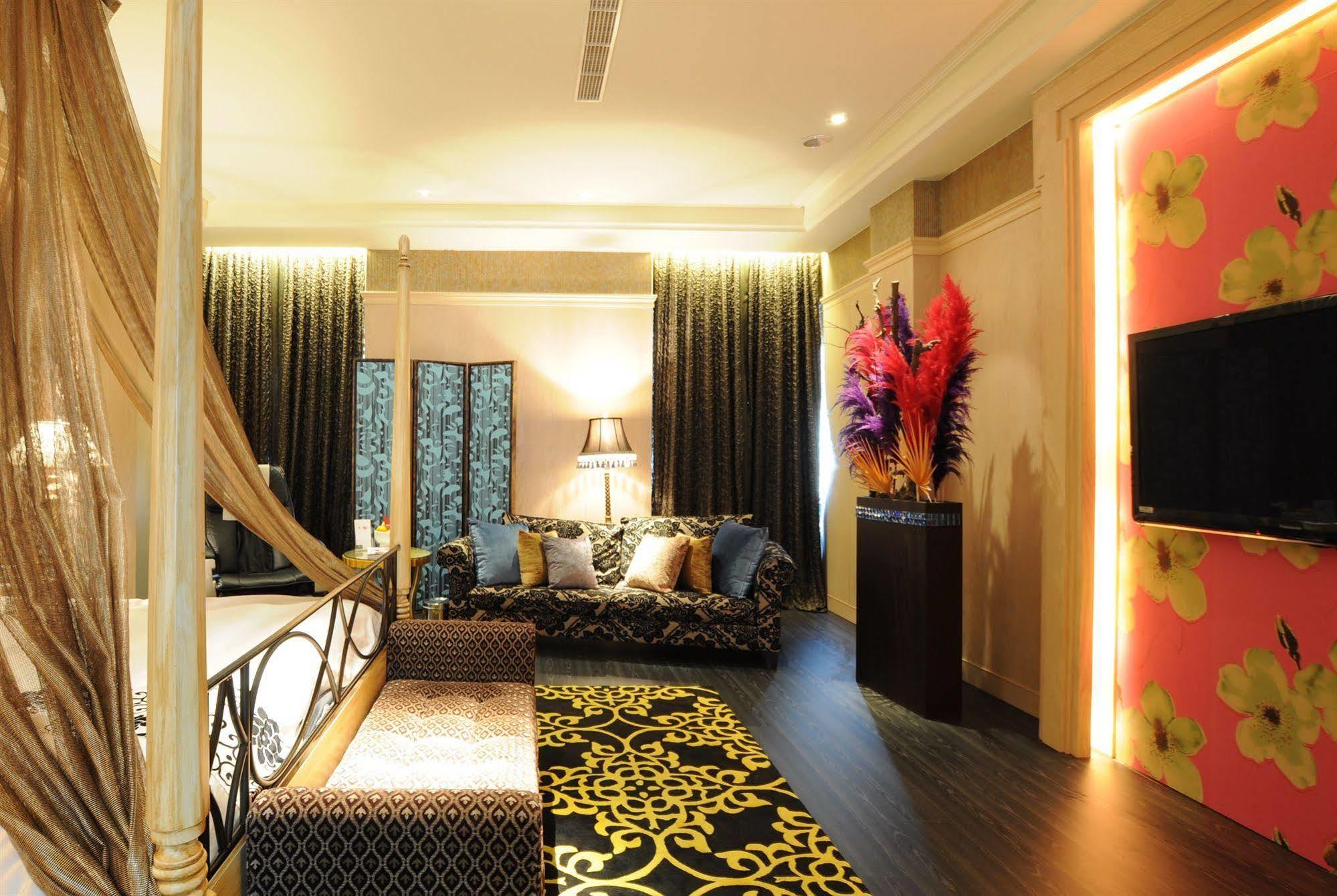 Sunshine Motel ไถจง ภายนอก รูปภาพ